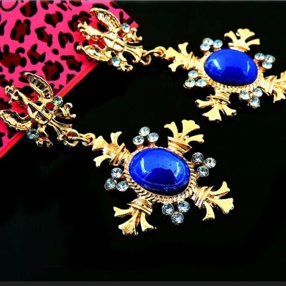 BJ BLUE EARRINGS NWT JUST IN! - Picture 3 of 6